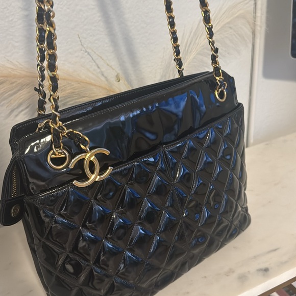 Authentic CHANEL bag - Picture 11 of 11